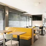 Zenith Hotel 3*