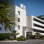 Zenith 3* Pau
