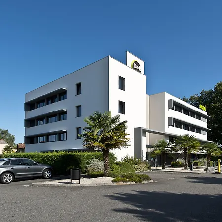 Zenith Hotel 3*