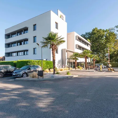 Zenith 3* Pau