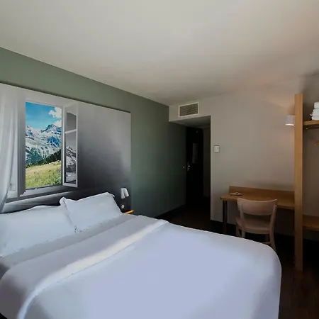 Zenith Hotel 2*